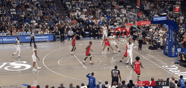 勇士的吉米，独行侠的浓眉：首战