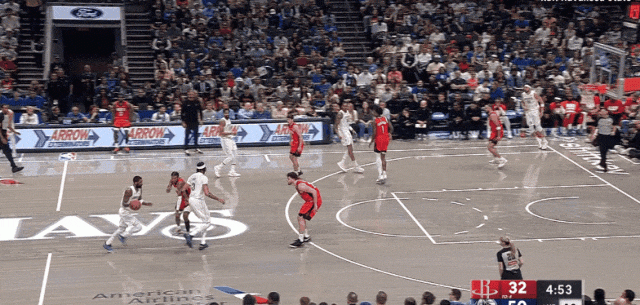 勇士的吉米，独行侠的浓眉：首战