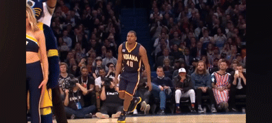 动图预警??近10年满分扣篮？麦克朗霸屏 拉文&戈登世纪大战