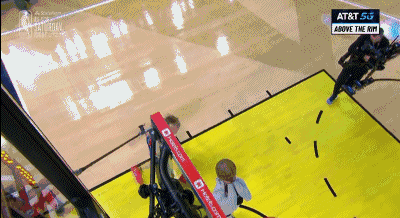 动图预警??近10年满分扣篮？麦克朗霸屏 拉文&戈登世纪大战