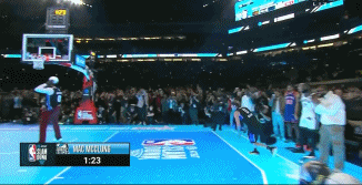 动图预警??近10年满分扣篮？麦克朗霸屏 拉文&戈登世纪大战