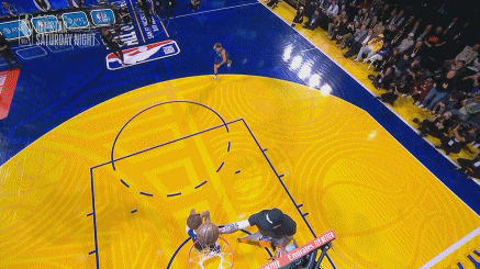 动图预警??近10年满分扣篮？麦克朗霸屏 拉文&戈登世纪大战